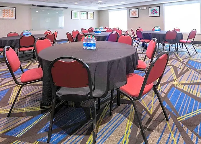 Express By Ihg Rochelle