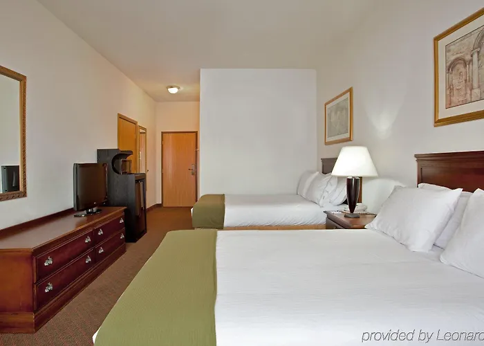 Express By Ihg Hotel